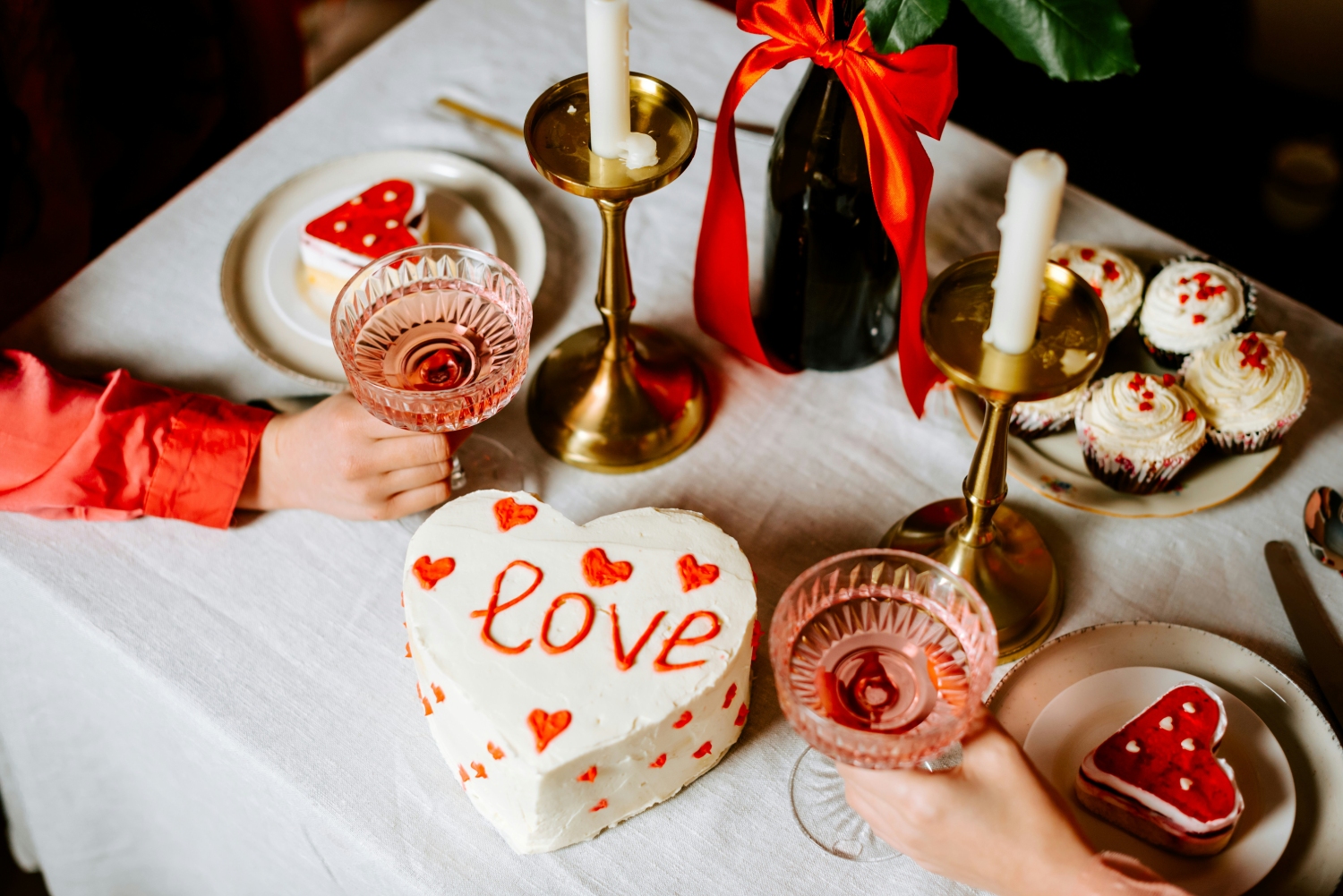 The 2024 Valentine’s Day Gifting Guide for Romantics (and Cynics!) article cover